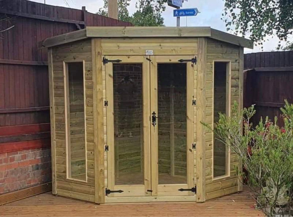 Swaledale Contemporary Corner Summer House